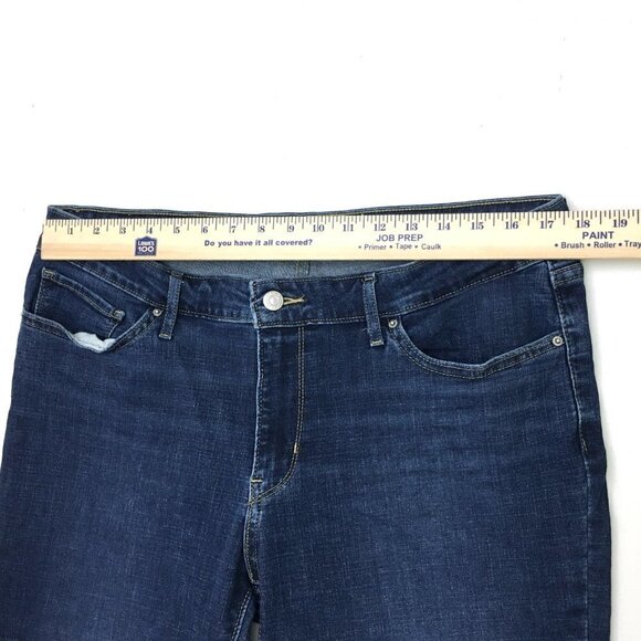 Levi's 711 Women's Skinny Jeans Distressed Stretch Dark Wash size 34 length 28" - Picture 3 of 9